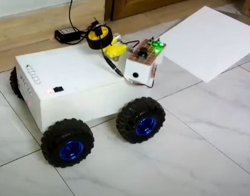 RF Controlled Car with Wireless Cam